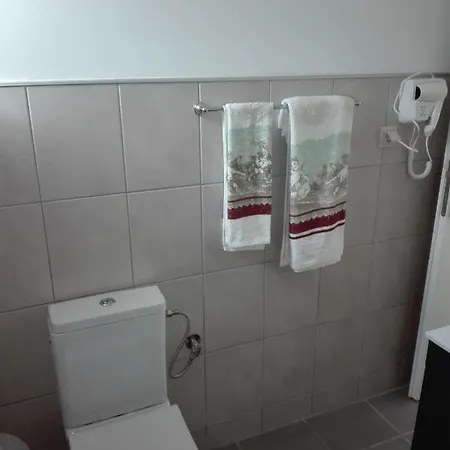 Luxury Apartment *
